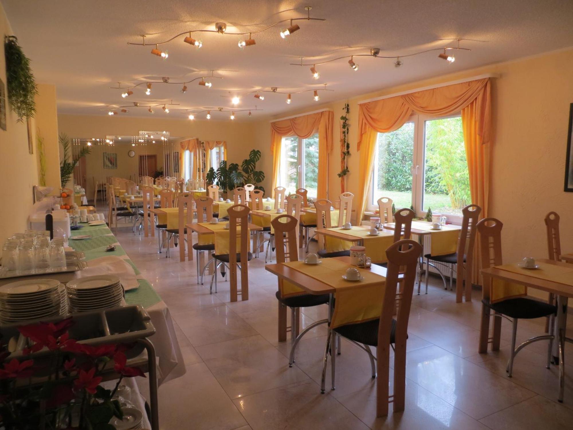 Hotel Merkur Garni Sarstedt Εξωτερικό φωτογραφία