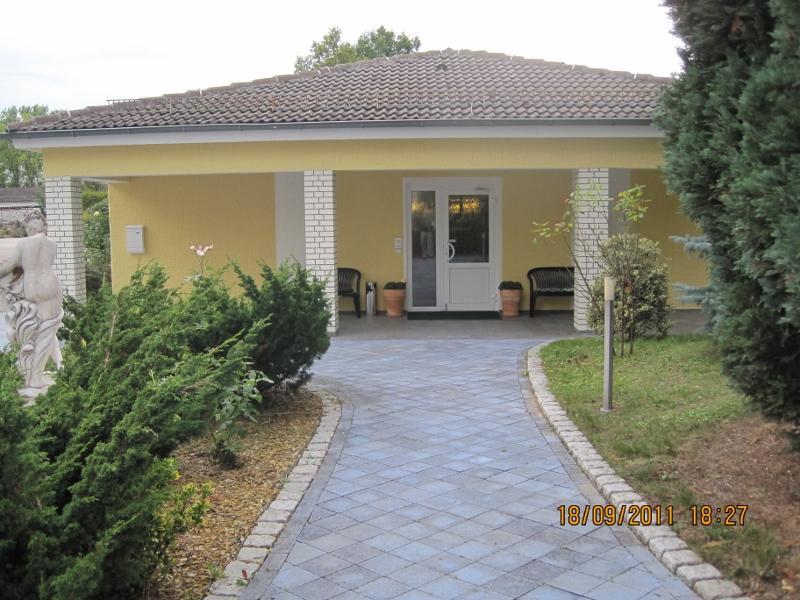Hotel Merkur Garni Sarstedt Εξωτερικό φωτογραφία