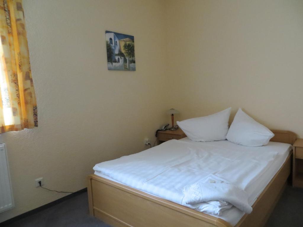Hotel Merkur Garni Sarstedt Εξωτερικό φωτογραφία