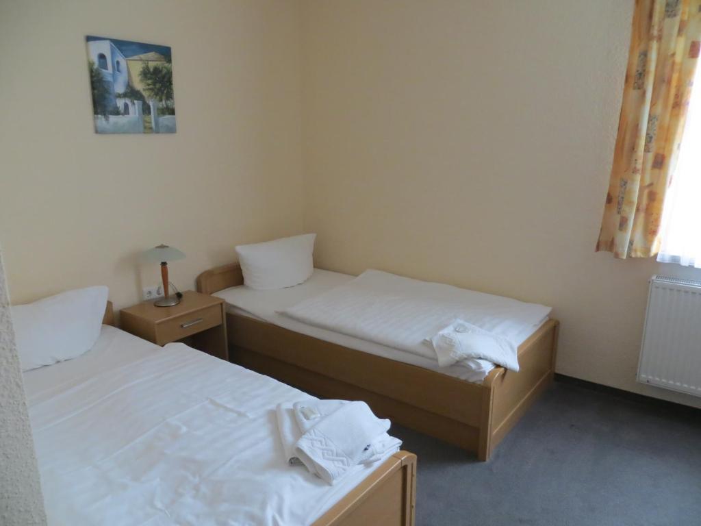 Hotel Merkur Garni Sarstedt Εξωτερικό φωτογραφία