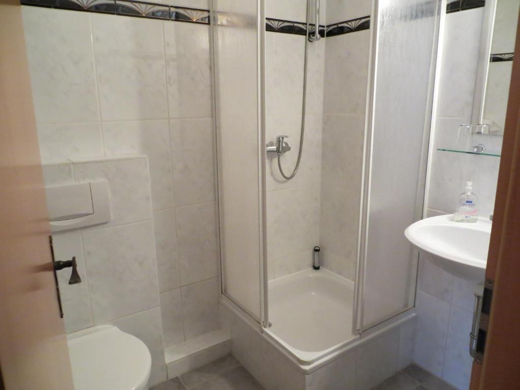 Hotel Merkur Garni Sarstedt Εξωτερικό φωτογραφία