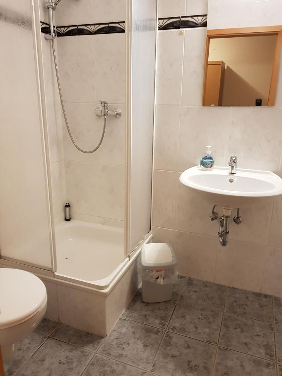 Hotel Merkur Garni Sarstedt Εξωτερικό φωτογραφία